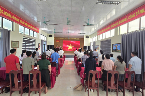 Hội nghị công bố Quyết định thành lập các chi bộ cơ quan phòng, ban trực thuộc Đảng uỷ xã Mù Cả
