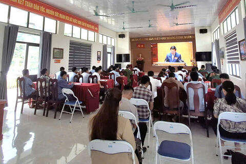 Xã Mù Cả tham dự hội nghị toàn quốc nghiên cứu, học tập, quán triệt và triển khai thực hiện một số nghị quyết, chỉ thị của bộ chính trị.